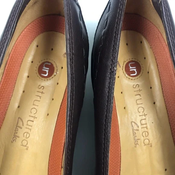 Clarks Womens Dark Brown Leather Loafers Sz 9W - Picture 6 of 7